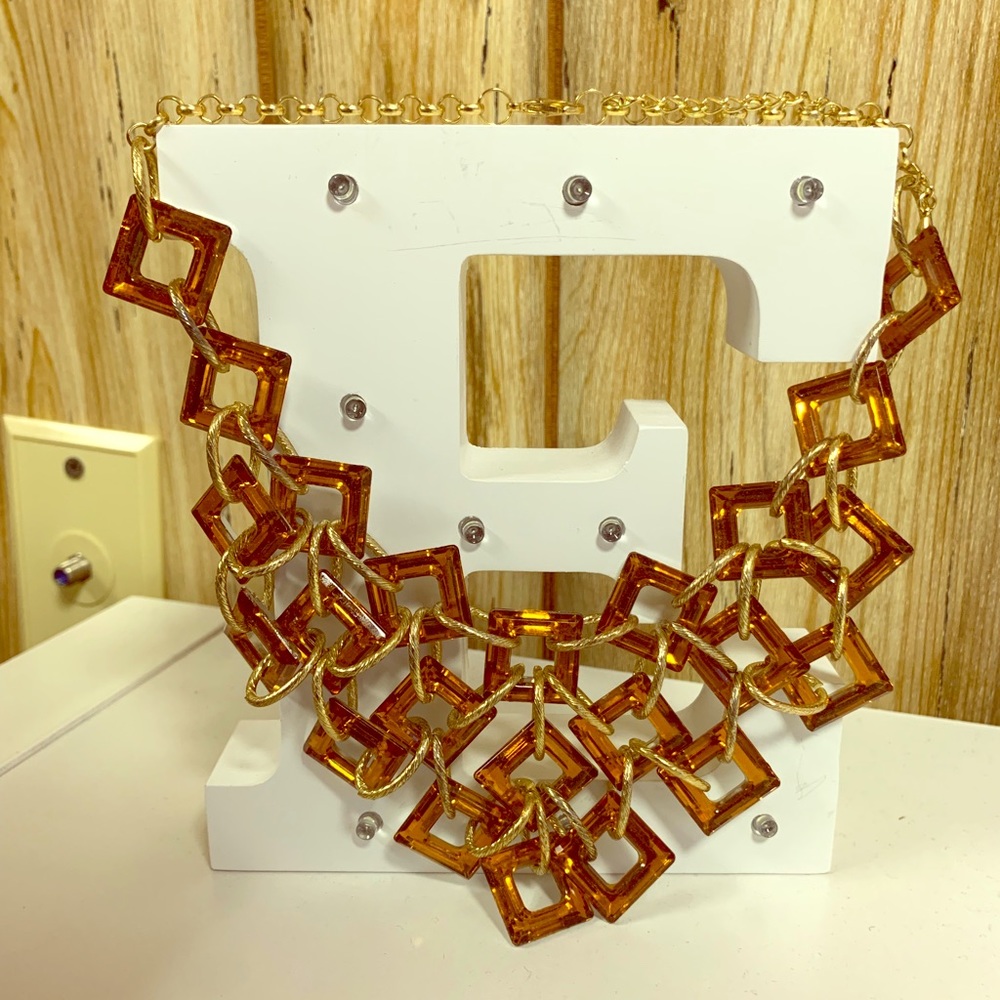 Bracelet and necklace set